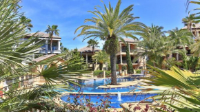 Monaco - Easy beach access dogs welcome gated community large pool